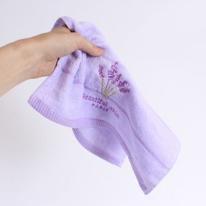 Lavender Patterned Hand Towel, 35×35 cm ― Contieurope