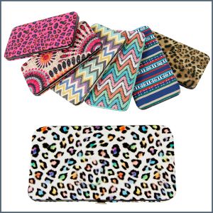 Colorful patterned clutch purse ― Contieurope
